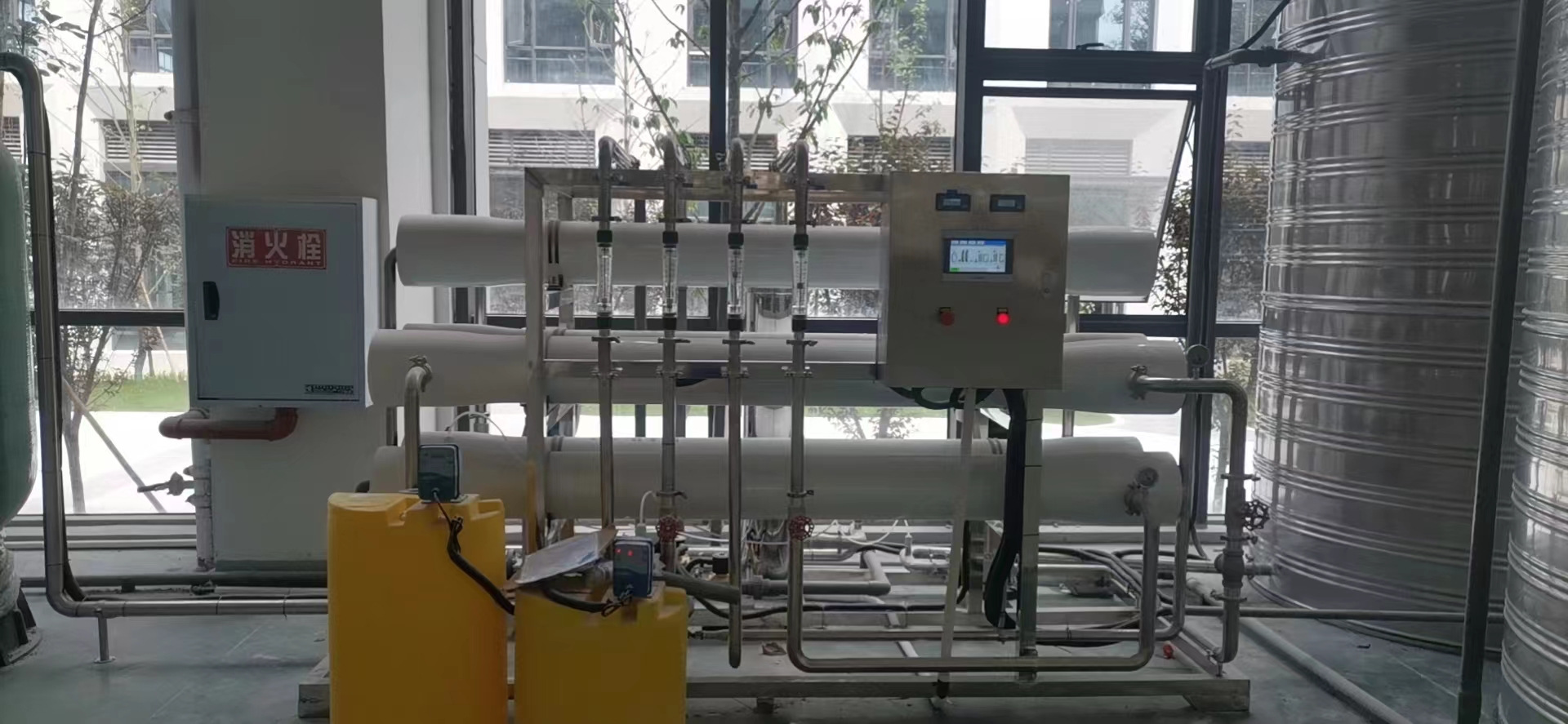 ����1�����ַ���͸��ˮ��